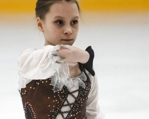 Первенство-России-старшего-возраста.-Стрельцова-победила,-Плескачева-–-2-я,-Стоцкая-–-3-я