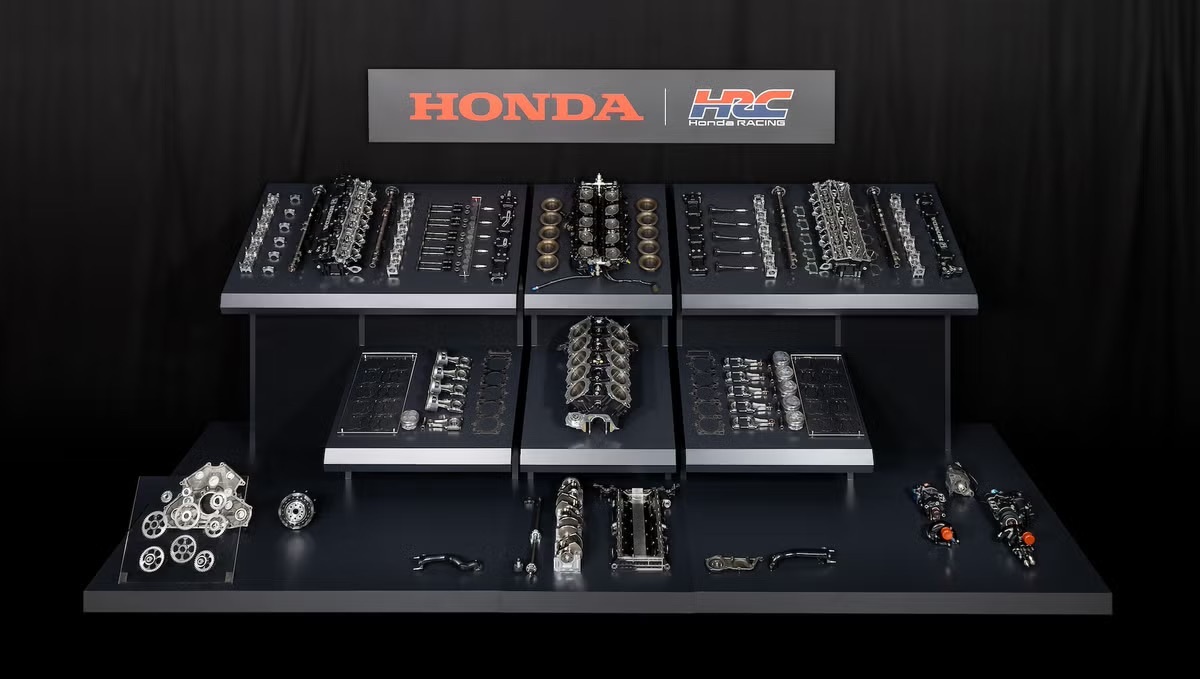 honda-распродает-легенду:-части-двигателя-болида-Айртона-Сенны-попали-на аукцион