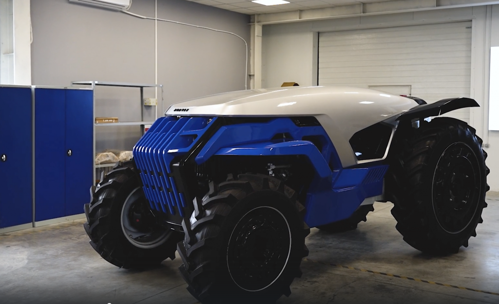 В России-испытали-гибридный-роботизированный-трактор