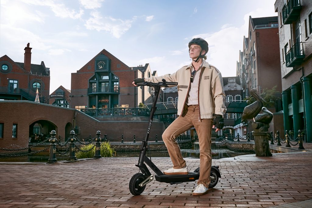 navee-показал-свои-новинки-—-электросамокаты-линеек-st3-и-gt3