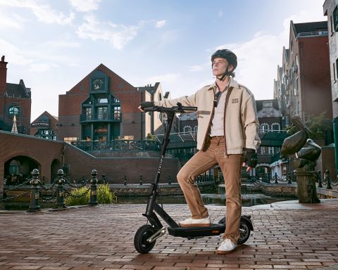 navee-показал-свои-новинки-—-электросамокаты-линеек-st3-и-gt3