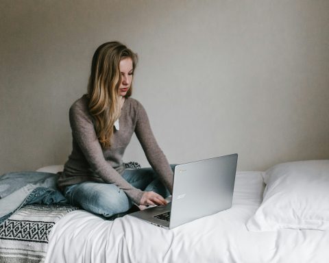 Активация-мозга-и не только:-как-соцсети-вечером-ухудшают-наш-сон