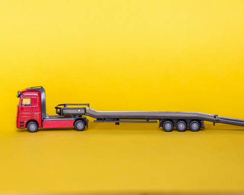 Вокруг-московской-области-запустили-беспилотные-грузовики