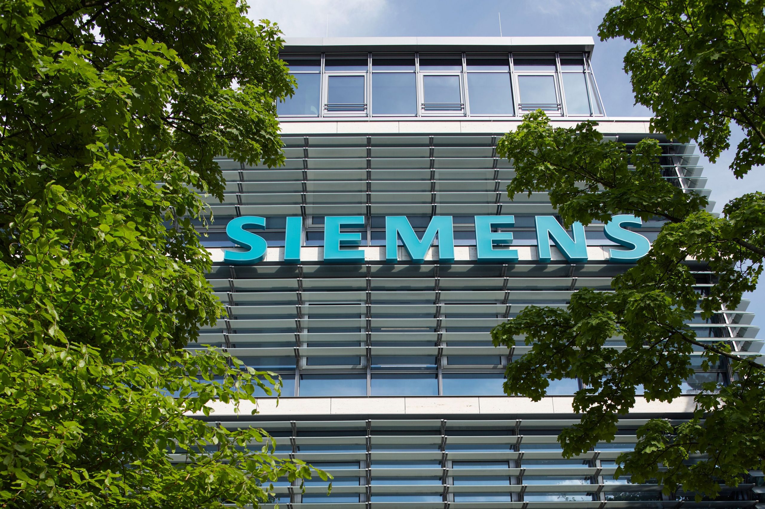 Топ-менеджера-siemens-и-его-семья-погибли-в-крушении-вертолёта