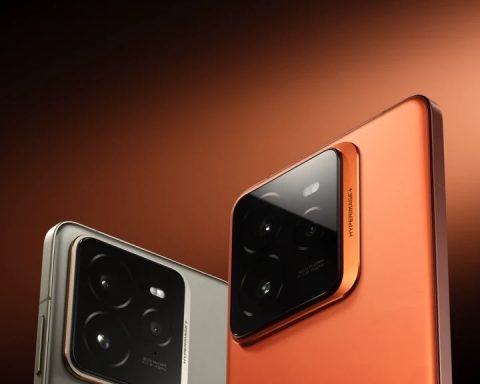 Теплопроводность-задней-панели-realme-gt7-pro-повысится-на-600%