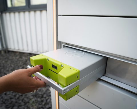 Учёные-СПбПУ-улучшили-эффективность-работы-литиевых-аккумуляторов-на-20%