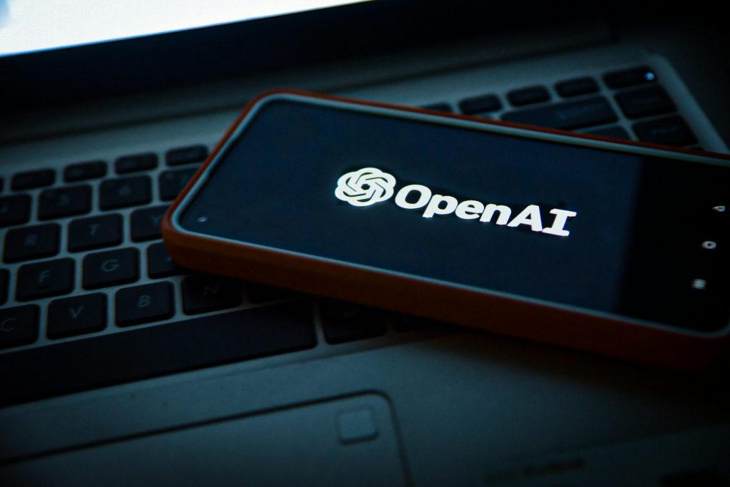 openai-начала-разрабатывать-соцсеть,-похожую-на-Х-Илона-Маска