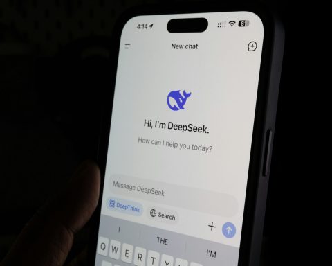 В-США-власти-намерены-запретить-доступ-американцев-к-китайской-нейросети-deepseek