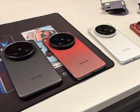 В-Сеть-утекла-распаковка-vivo-x200-ultra-перед-запуском