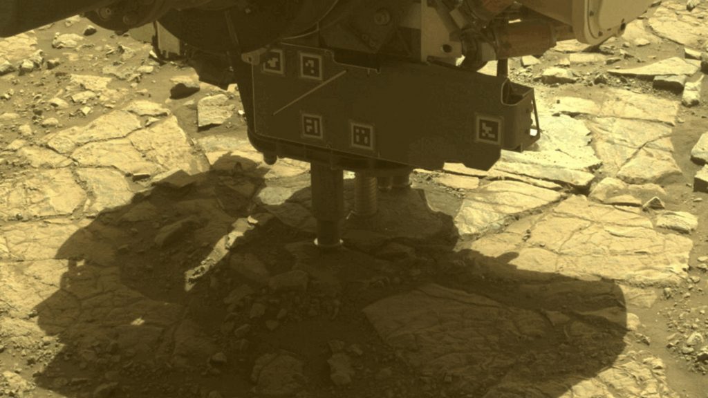 Марсоход-nasa-нашёл-новые-образцы-пород,-свидетельствующих-о-другом-климате