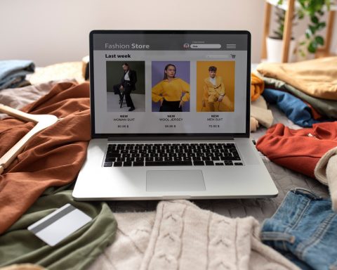 Американцы-начали-всё-чаще-скачивать-приложения-китайских-онлайн-магазинов