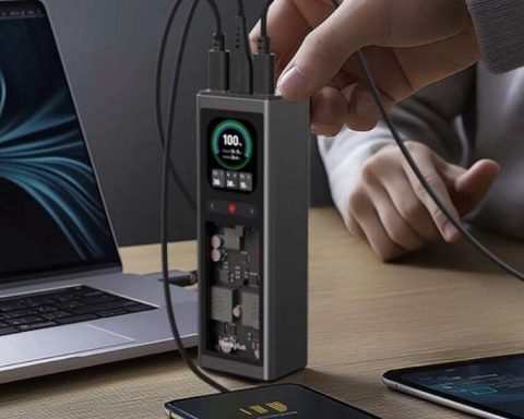 lenovo-выпустила-внешний-аккмулятор-с-гибридной-зарядкой