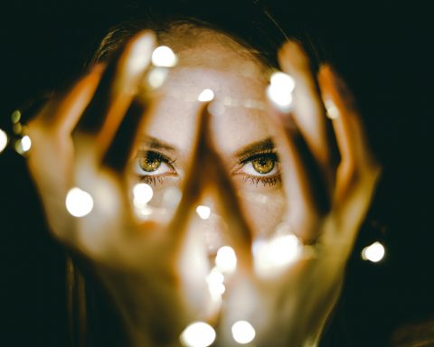 Названы-самые-популярные-ИИ-образы-для-фотографий-среди-женщин