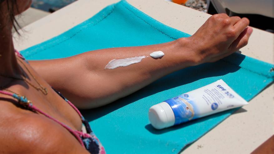 Экономия-на-количестве-и-другие-ошибки-при-использовании-солнцезащитного-крема