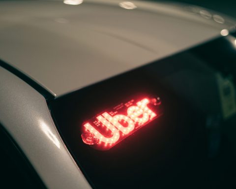 Американский-регулятор-засудит-такси-uber-за-подписку-без-согласия-клиентов