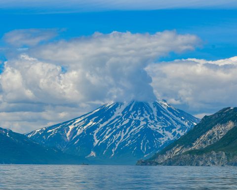 Ученые-впервые-«просветили»-кратер-активного-вулкана-на-Камчатке