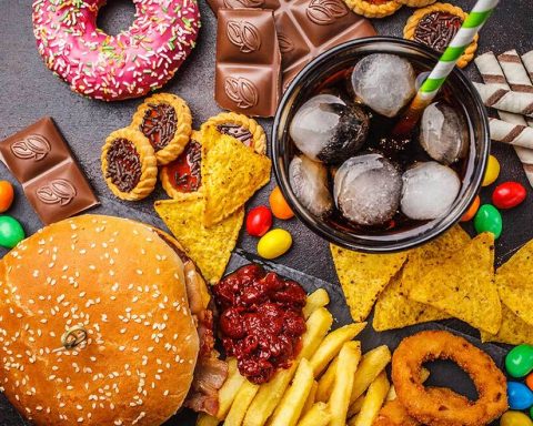 Не-только-фастфуд:-чего-нужно-избегать,-если-вы-пытаетесь-похудеть