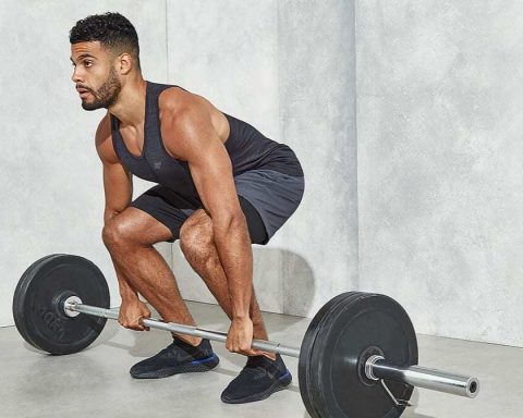 Становую-тягу-назвали-лучшим-силовым-упражнением-для-быстрого-сжигания-жира