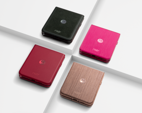 motorola-представила-складные-смартфоны-razr-60-всего-за-$700