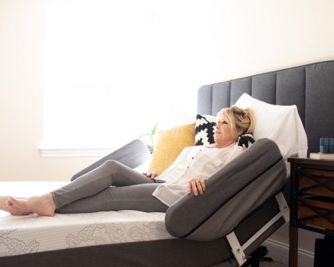 Названы-болезни,-при-которых-будет-полезен-сон-на-наклонной-поверхности