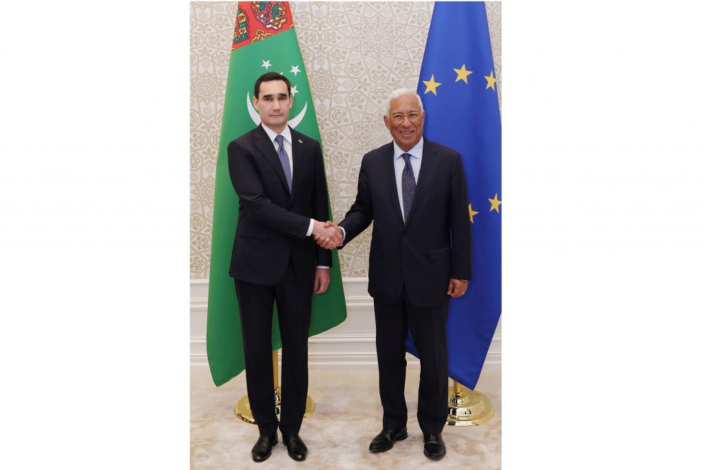 9joirma6j6e0drxdlifpggxj3n2axrgdabzbyqey THE ASHGABAT TIMES