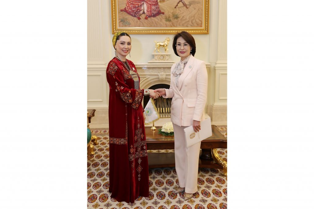 axols9owrojjtqxdjswtkd7qo244zg0qgwlho9k2 THE ASHGABAT TIMES