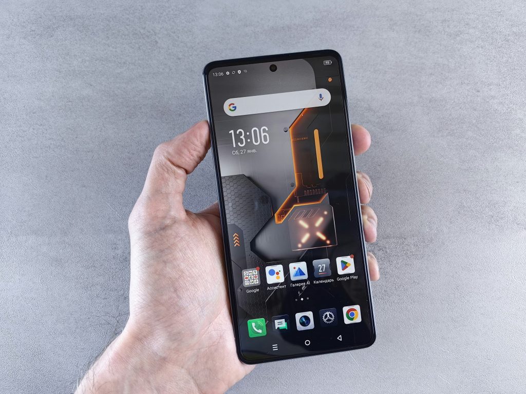 Россиянам-рассказали-о-скрытых-методах-списания-денег-через-смартфоны