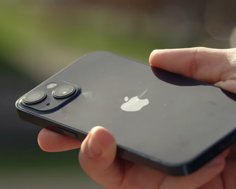 Что-нужно-проверять-при-покупке-б/у-iphone