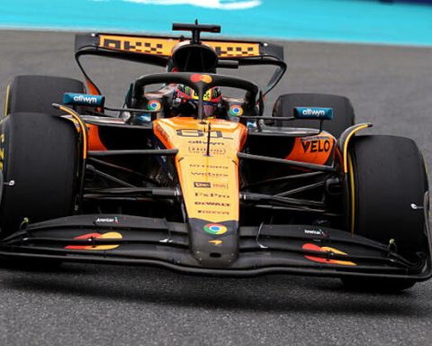 Невероятный-Оскар.-Пиастри-красиво-выиграл-гонку-Гран-при-Майами