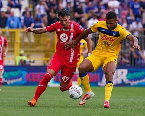 ВИДЕО-Отгрузили-4-мяча.-Аталанта-разгромила-Монцу-в-Серии-a