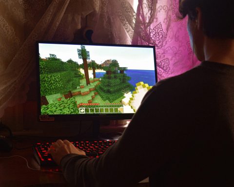 Благодаря-игре-minecraft-учёные-поняли,-как-люди-учатся-в-реальной-жизни