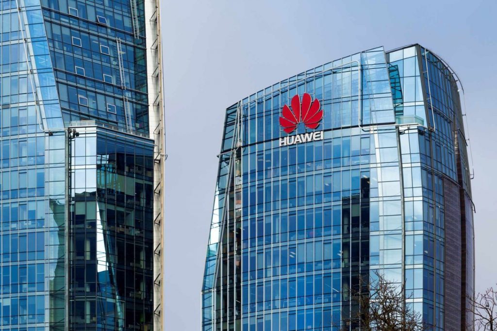 huawei-снизит-зависимость-от-импорта-с-новым-гигантским-заводом-чипов