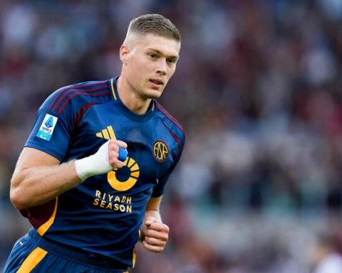 Довбик-вряд-ли-еще-раз-сыграет-за-этот-клуб.-Инсайдер-рассказал-детали