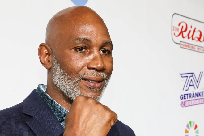 Леннокс-Льюис-назвал-единственного-боксера,-который-победит-Усика