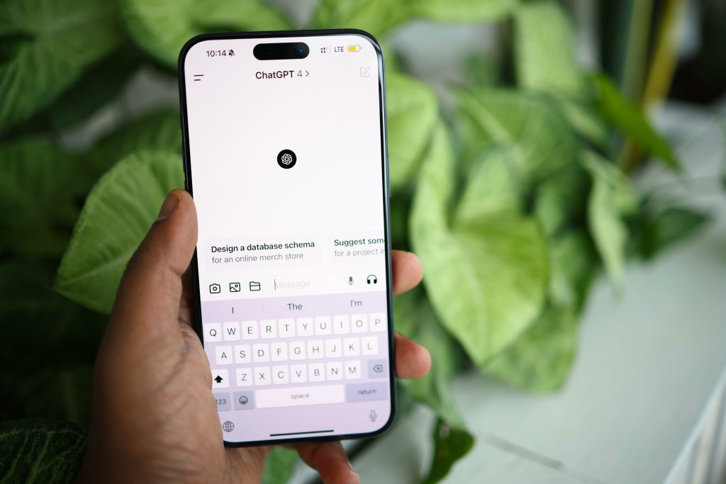 openai-отказалась-от-идеи-стать-полностью-коммерческой-компанией