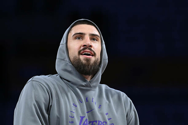 Генеральный-менеджер-Лейкерс-рассказал,-почему-подписали-Лэня