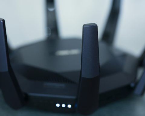 Менее-трети-россиян-сменили-пароль-от-домашнего-wi-fi-роутера-сразу-после-покупки