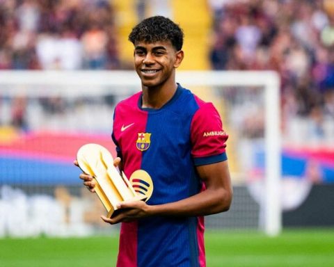 Ламин-ЯМАЛЬ:-«Я-в-восторге.-Это-лучший-игрок-в-истории-футбола»