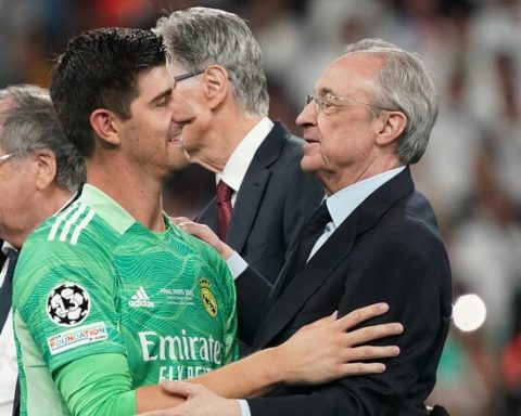 ПЕРЕС-обратился-к-вратарю-Реала:-«Мы-бы-потеряли-это,-если-бы-не-ты»