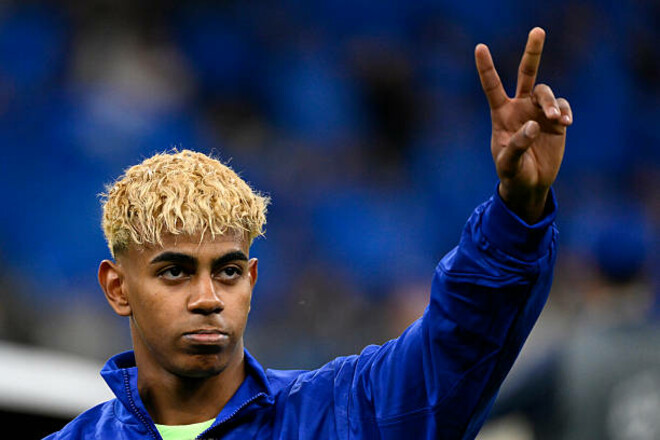 Ямаль-выбрал-игрока,-который-нужен-Барселоне-для-победы-в-Лиге-чемпионов