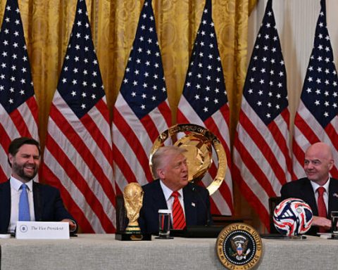 Вице-президент-США:-«Хотим,-чтобы-после-ЧМ-2026-все-гости-поехали-домой»