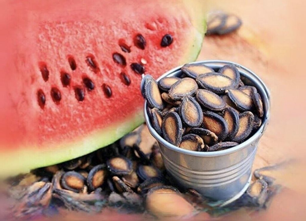 Диетологи-рассказали,-чем-полезны-для-здоровья-арбузные-семечки