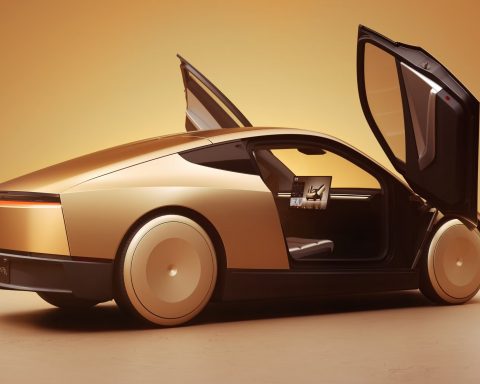 tesla-не сможет-забрать-себе-robotaxi-как-товарный-знак-для-автомобилей