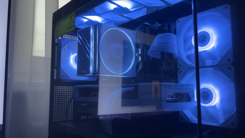 Охлаждение-ПК-с-вентиляторами-сверху-и-сбоку-корпуса-сравнили