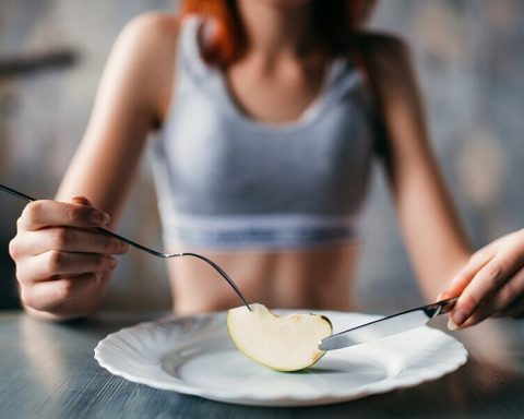 Недоедание-и-другие-привычки,-которые-ухудшают-ваш-метаболизм