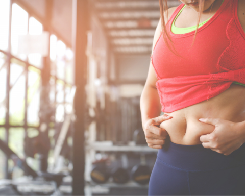 Гормоны-и-другие-причины,-почему-вы-пьёте-воду-и-набираете-вес