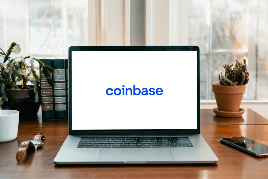 Одна-из-крупнейших-криптобирж-coinbase-призналась-в-крупной-утечке-данных