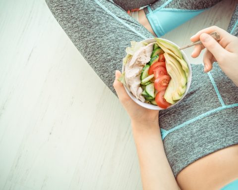 Нехватка-белка-и-другие-ошибки-в-питании,-которые-влияют-на-рост-мышц