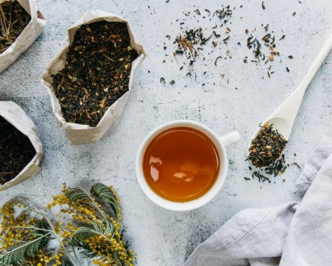 Действительно-ли-чай-так-полезен-и-можно-пить-его-литрами?