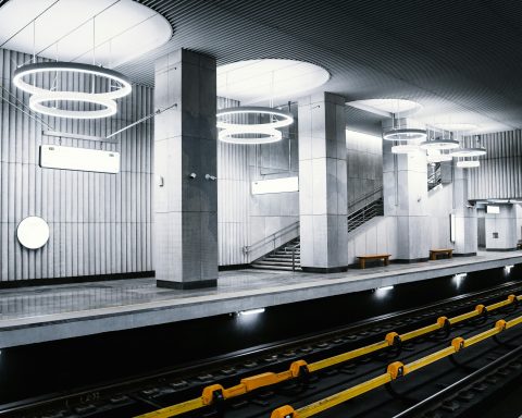 Названы-самые-популярные-приложения-для-использования-в-московском-метро